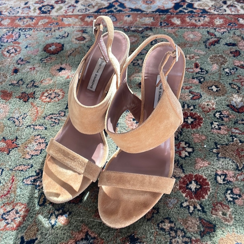 Tabitha Simmons Chic 70’s Style Suede Tan sandals